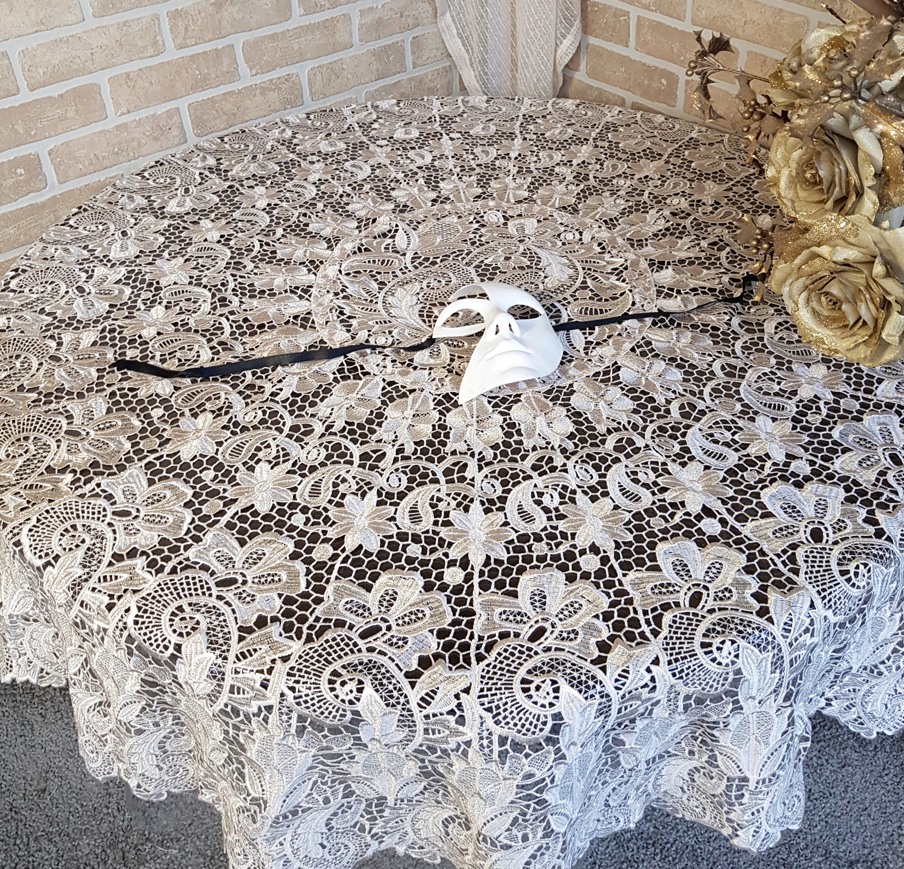 Скатерть модель 91 шелковое плетение круглая